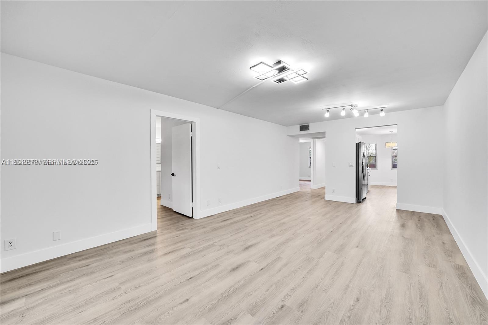 CAMBRIDGE AT CENTURY VILL - Residential Lease