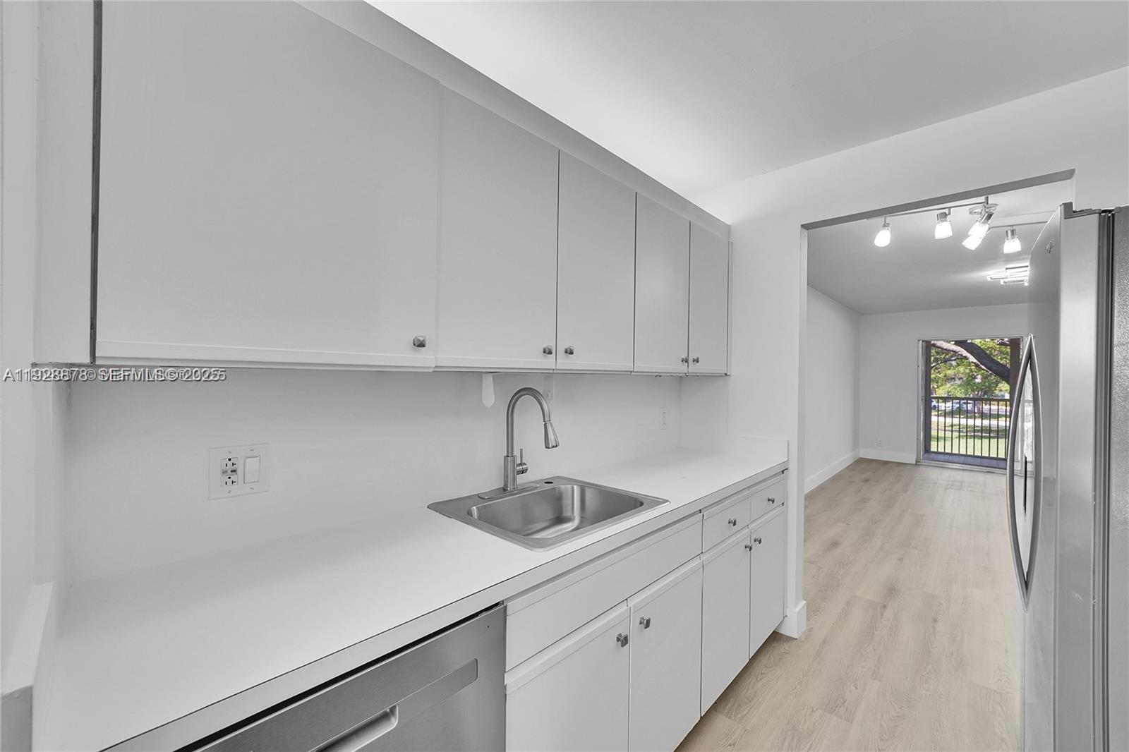 CAMBRIDGE AT CENTURY VILL - Residential Lease