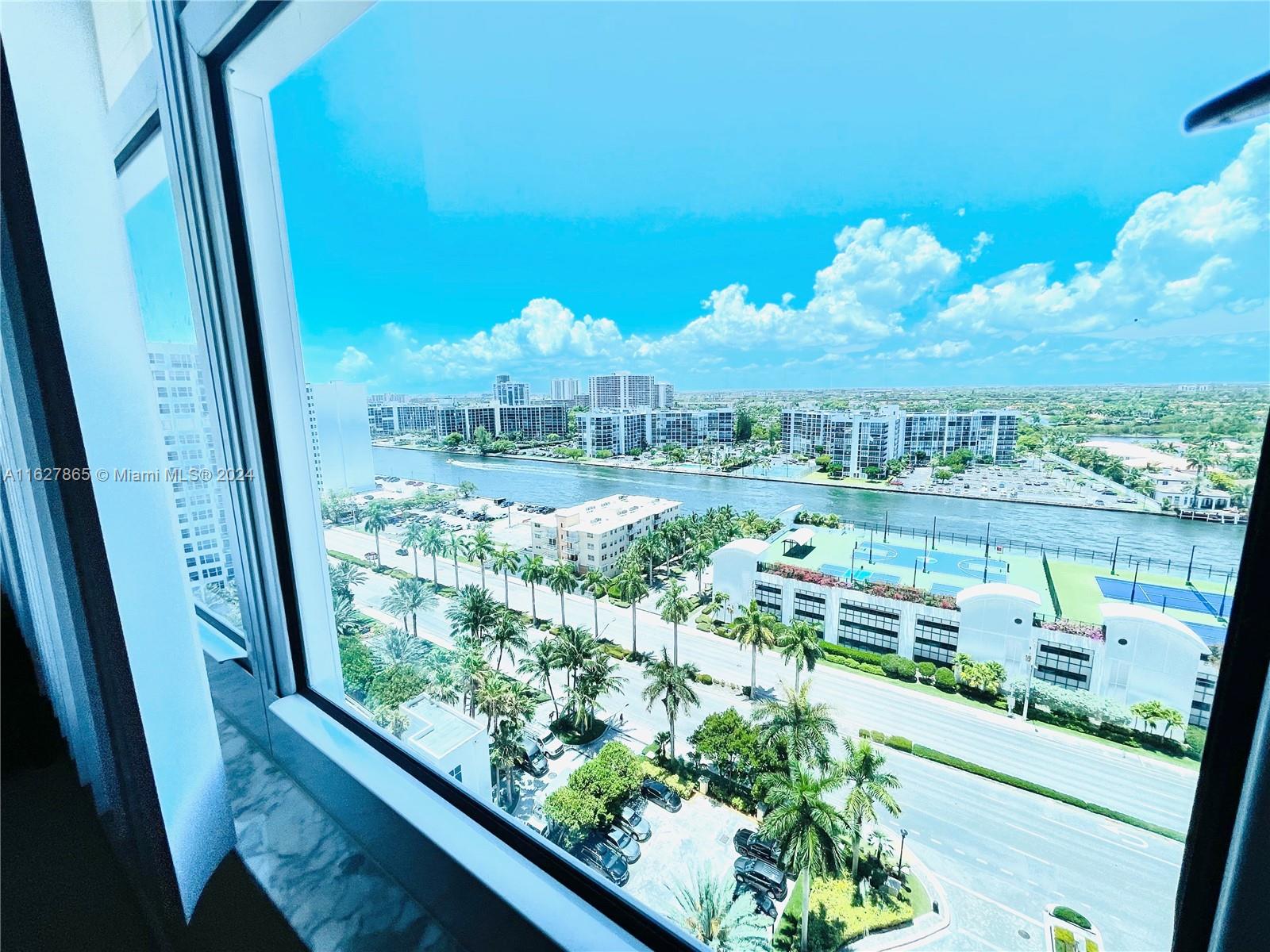 WAVE CONDO - Residential Lease