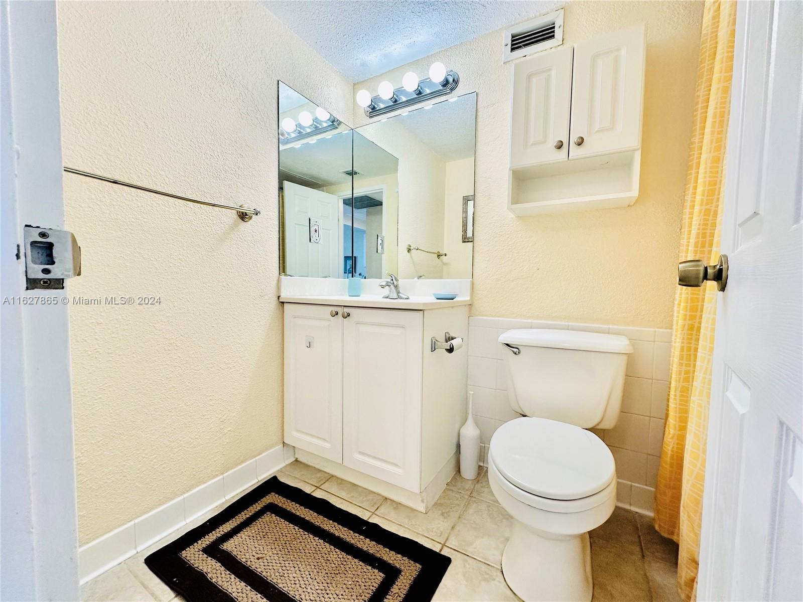 WAVE CONDO - Residential Lease