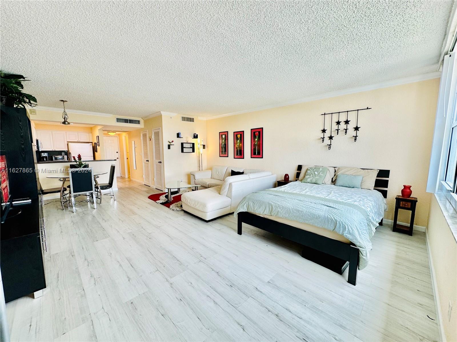 WAVE CONDO - Residential Lease