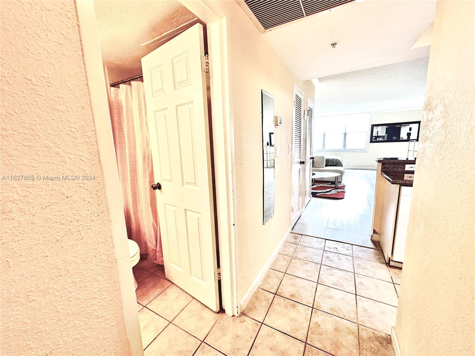 WAVE CONDO - Residential Lease