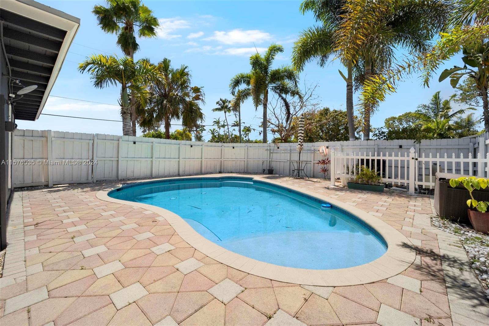 View Wilton Manors, FL 33311 house