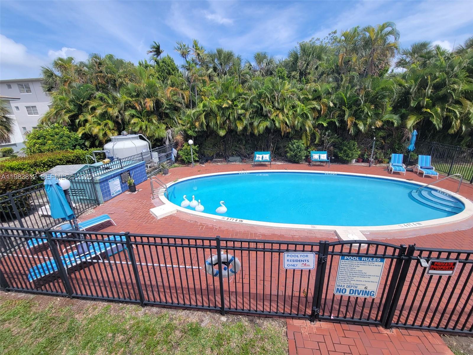 TOWN & COUNTRY APTS CONDO - Residential