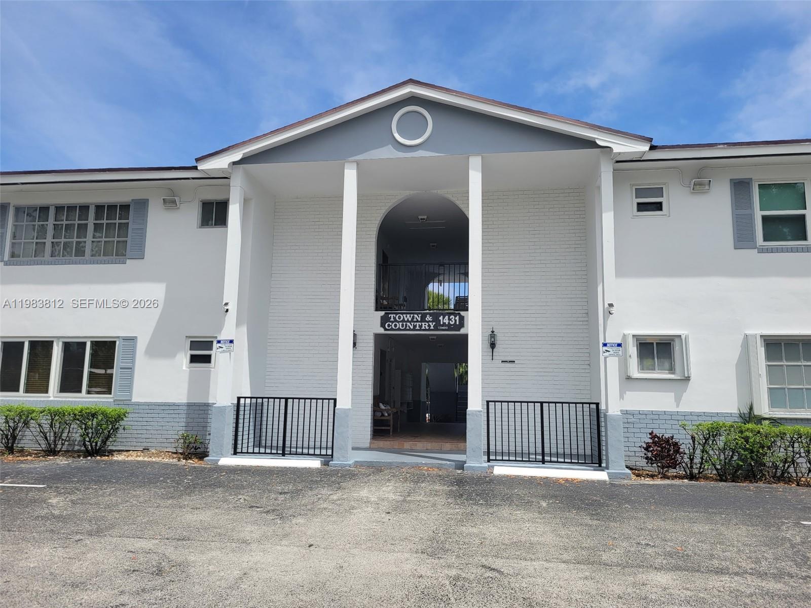 TOWN & COUNTRY APTS CONDO - Residential
