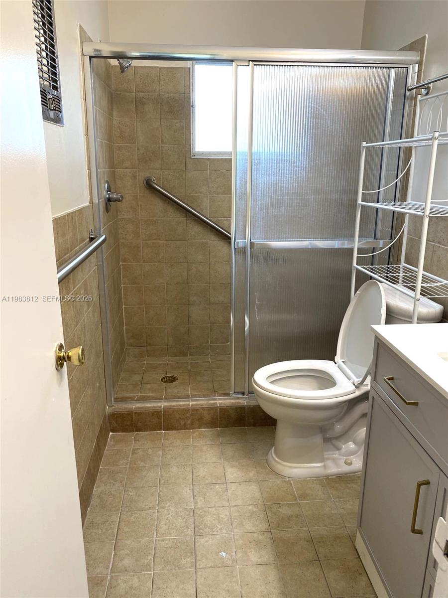 TOWN & COUNTRY APTS CONDO - Residential