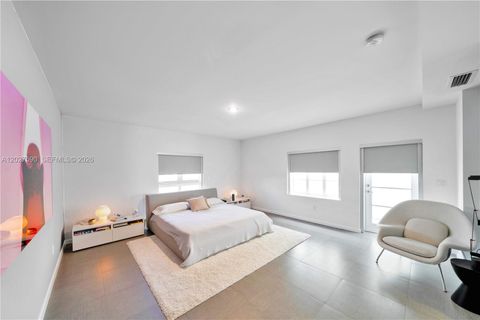 Tiny photo for 230 Water Way, Miami Beach, FL 33141 (MLS # A12027590)