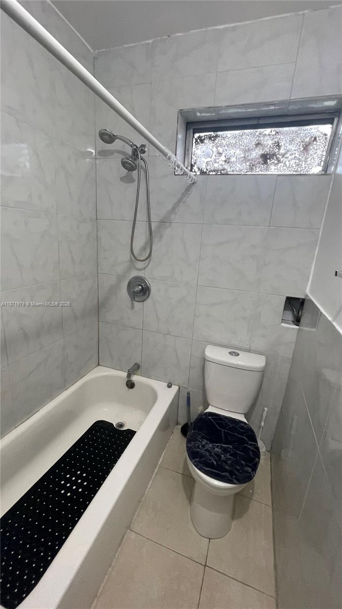 BOULEVARD HEIGHTS SEC 7 - Residential Lease