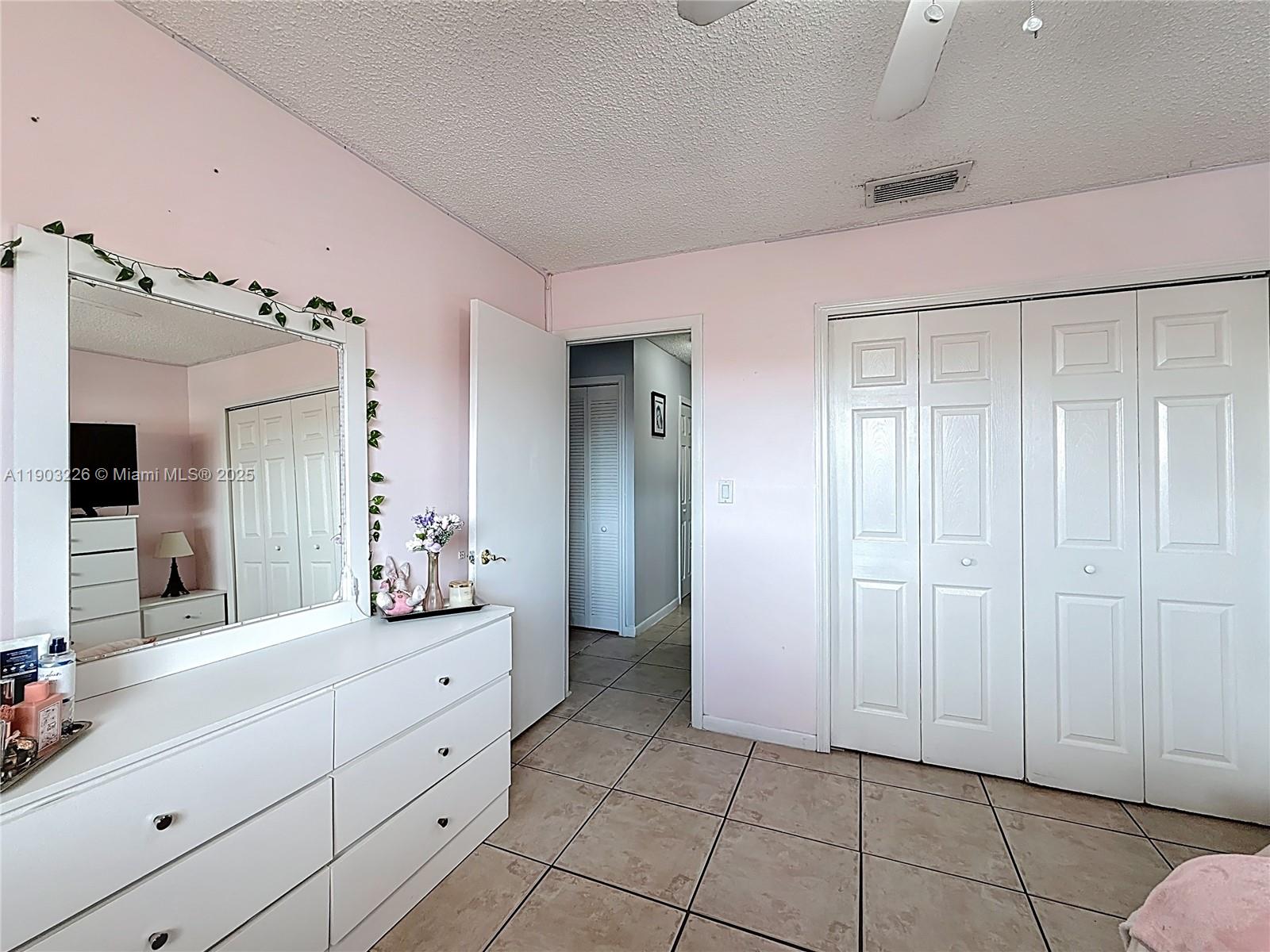 ESPANA VILLAS CONDO - Residential