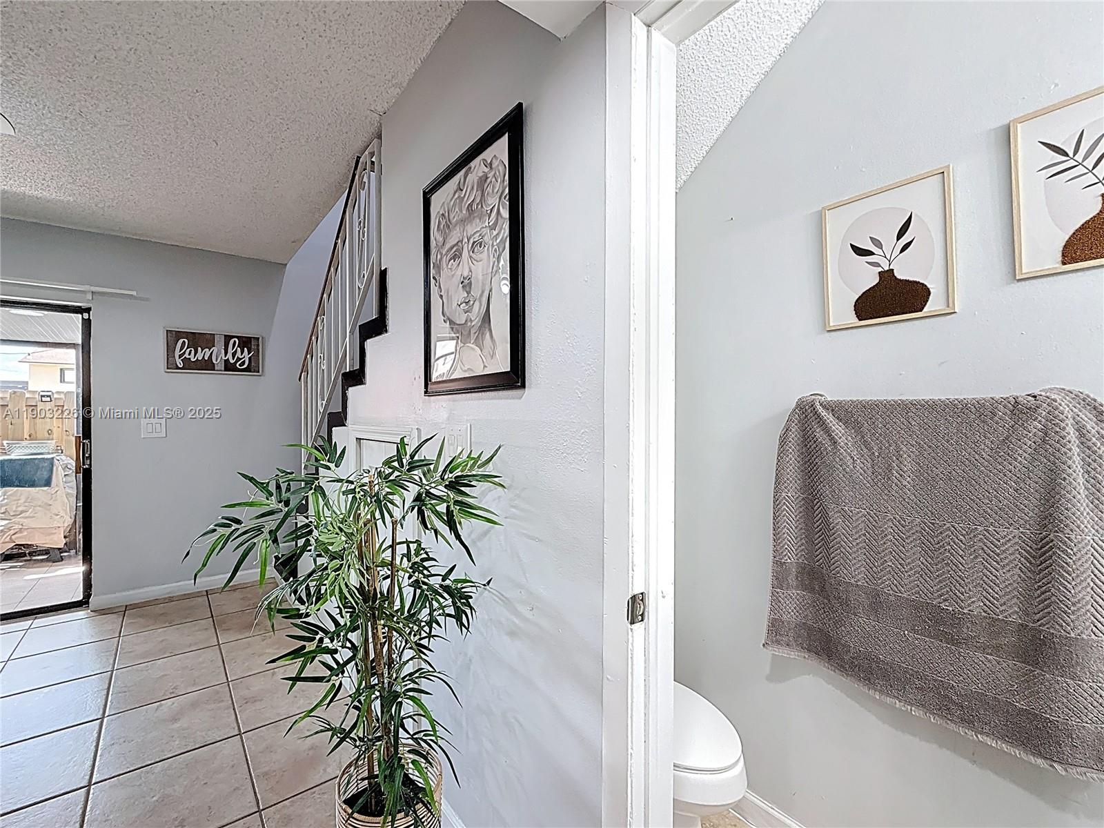 ESPANA VILLAS CONDO - Residential