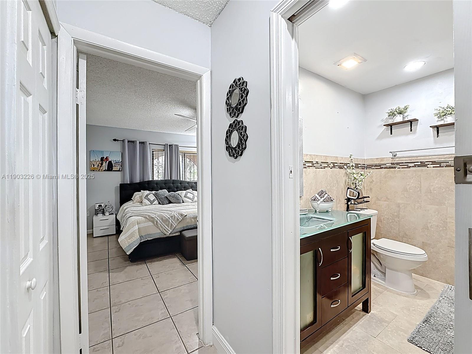 ESPANA VILLAS CONDO - Residential