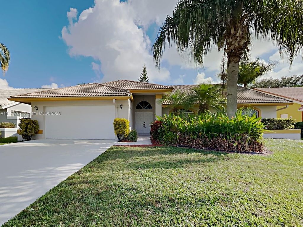 Photo of 6736 Blue Bay Cir, Lake Worth, FL 33467 (MLS # A11478782)