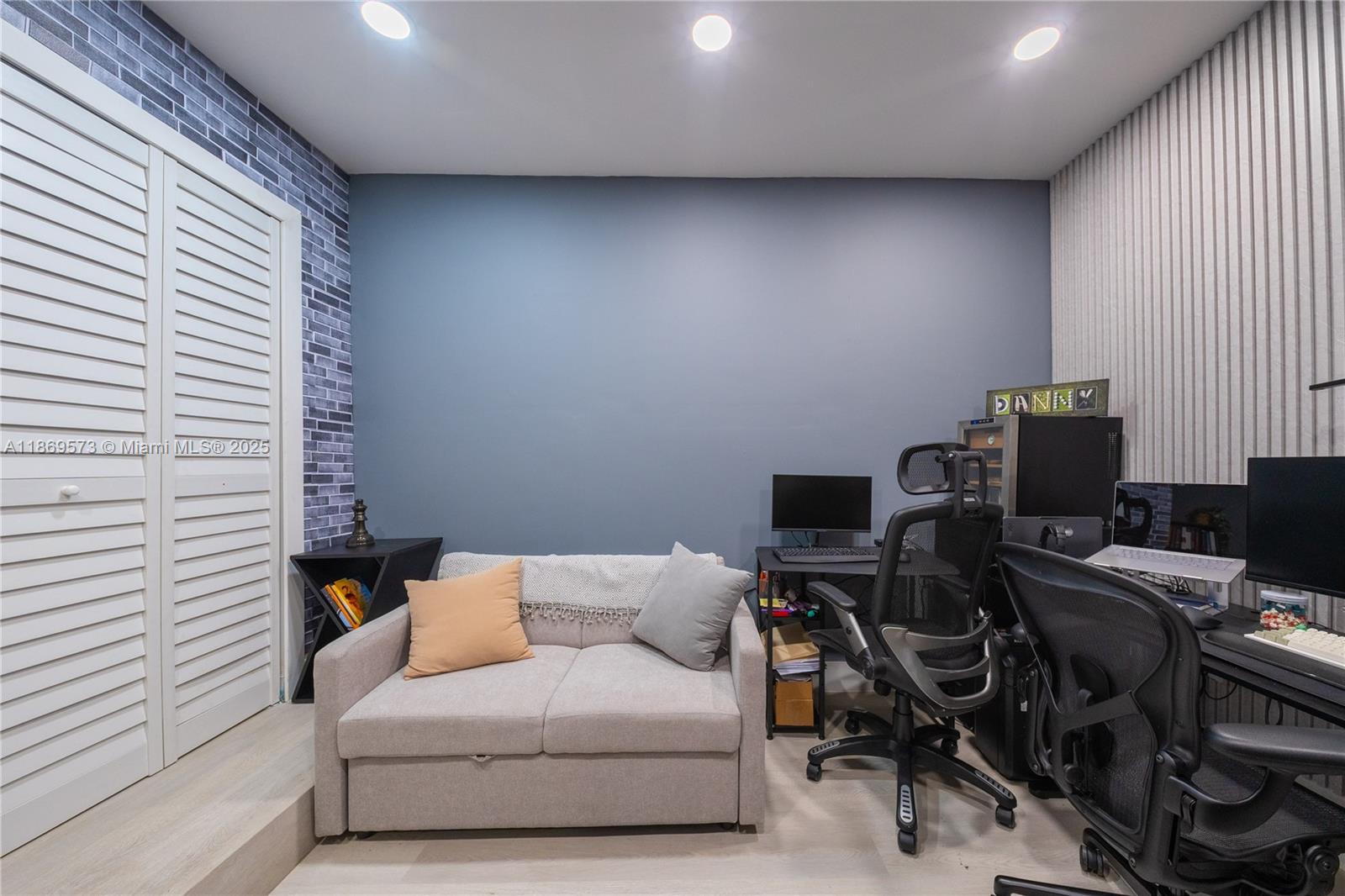 SHOMA HOMES AT TAMIAMI II - Residential