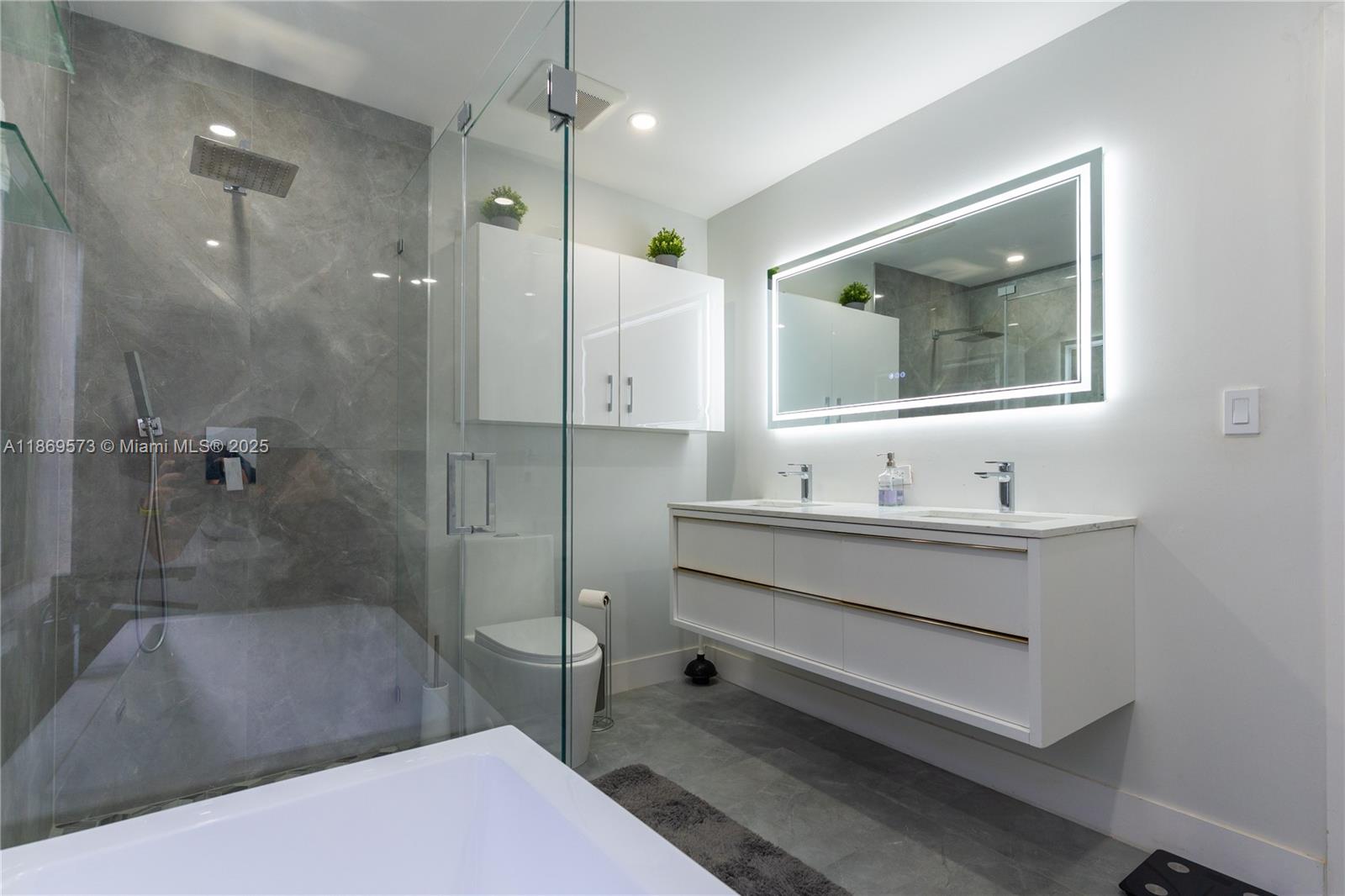 SHOMA HOMES AT TAMIAMI II - Residential