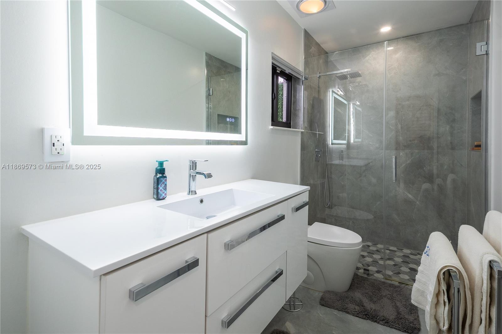 SHOMA HOMES AT TAMIAMI II - Residential