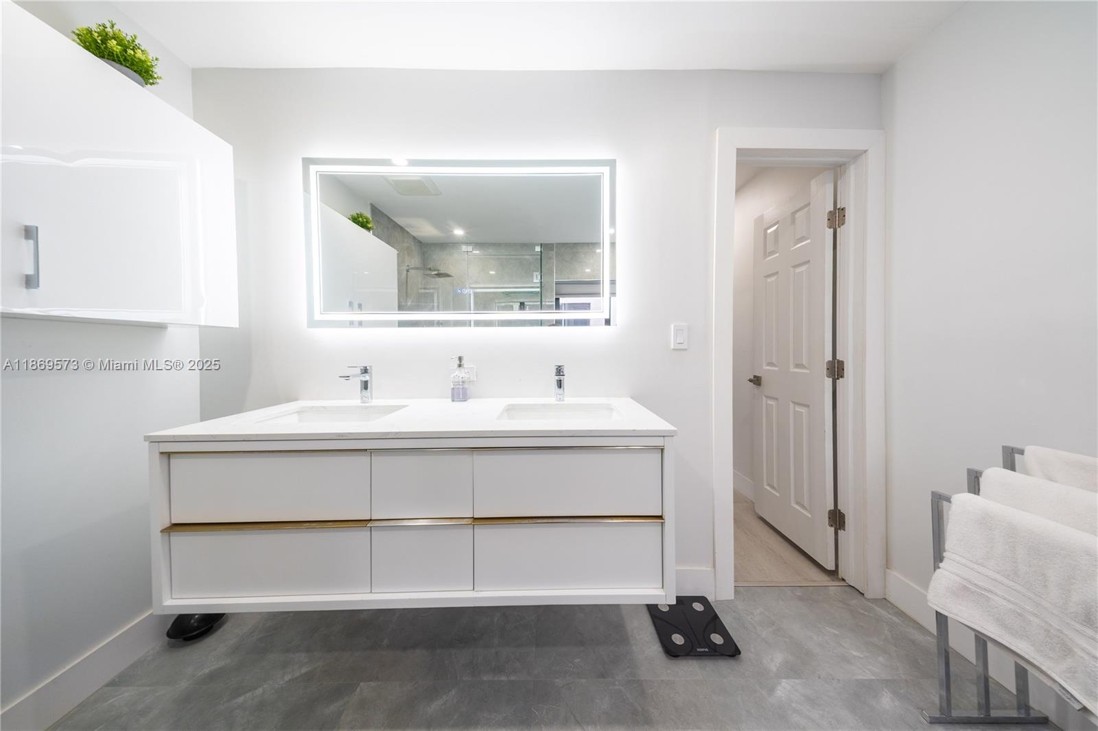 SHOMA HOMES AT TAMIAMI II - Residential