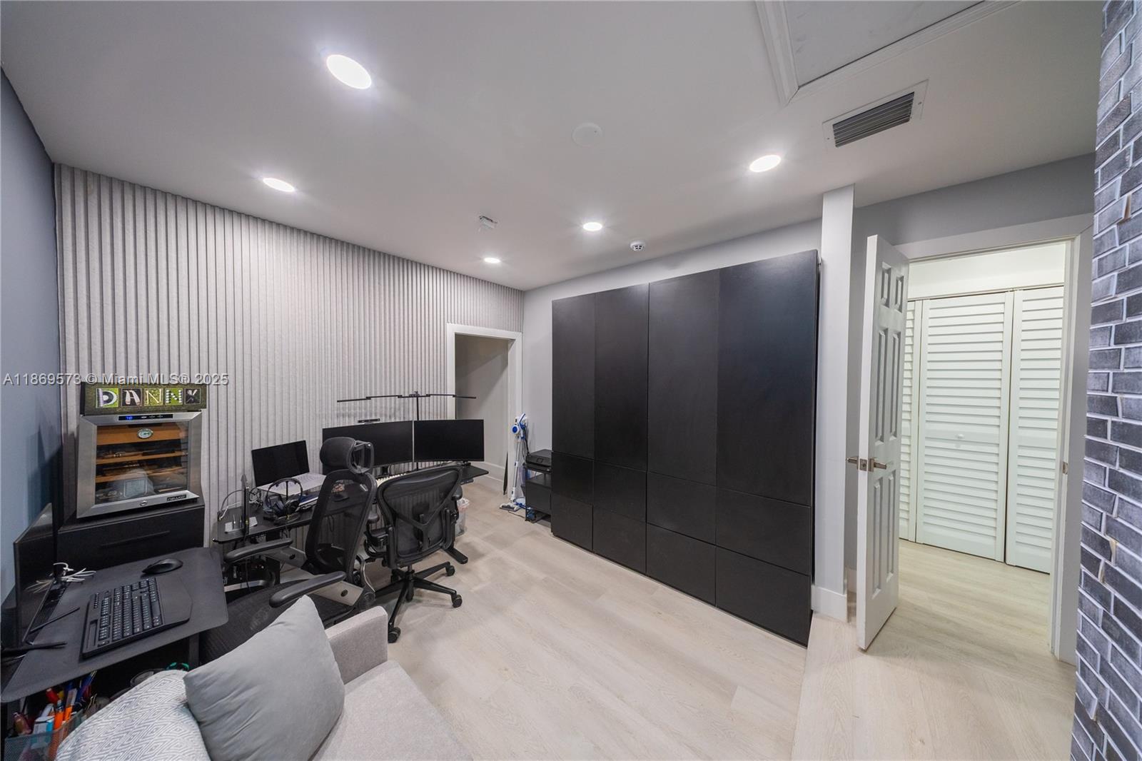 SHOMA HOMES AT TAMIAMI II - Residential