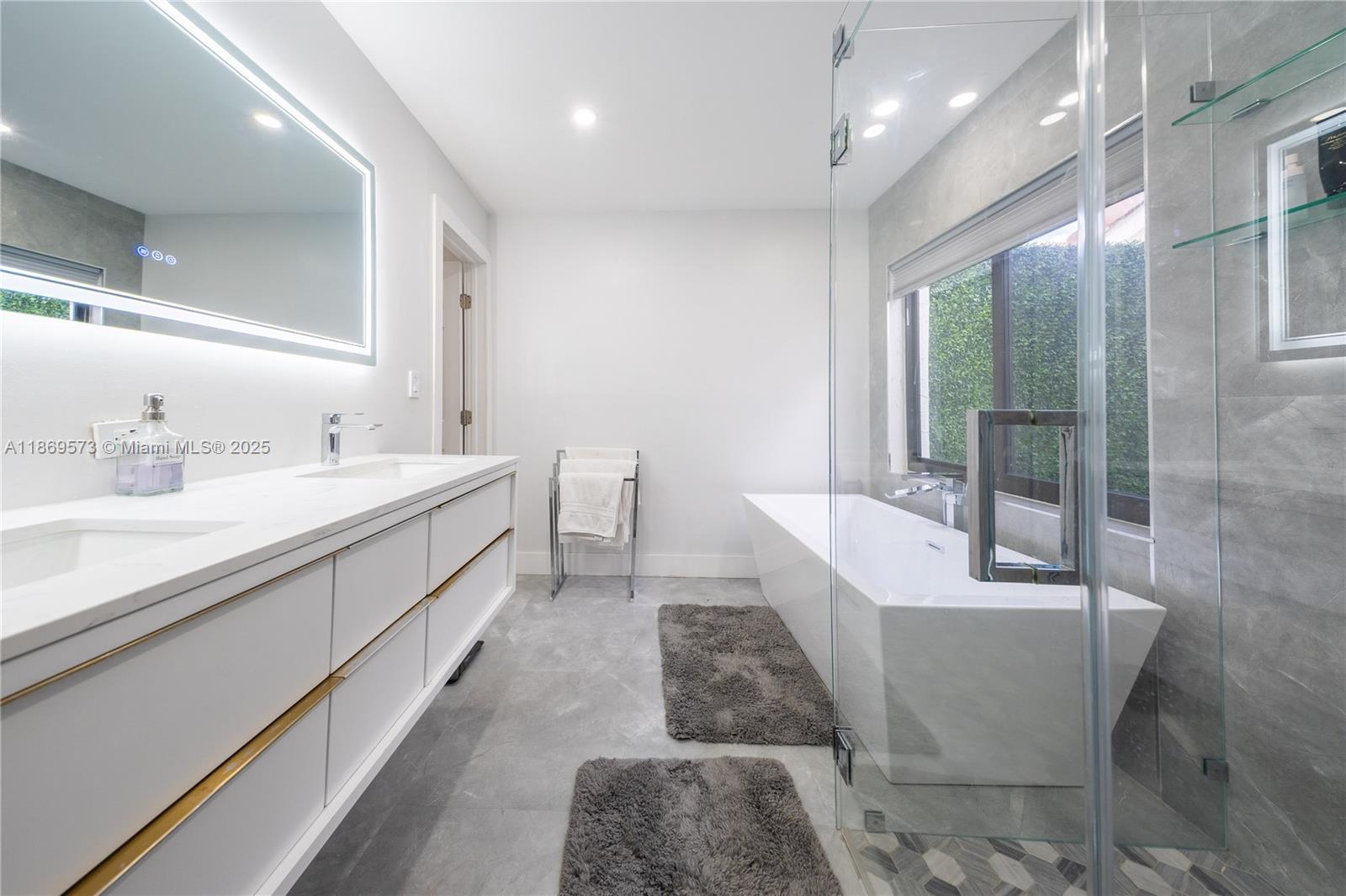 SHOMA HOMES AT TAMIAMI II - Residential