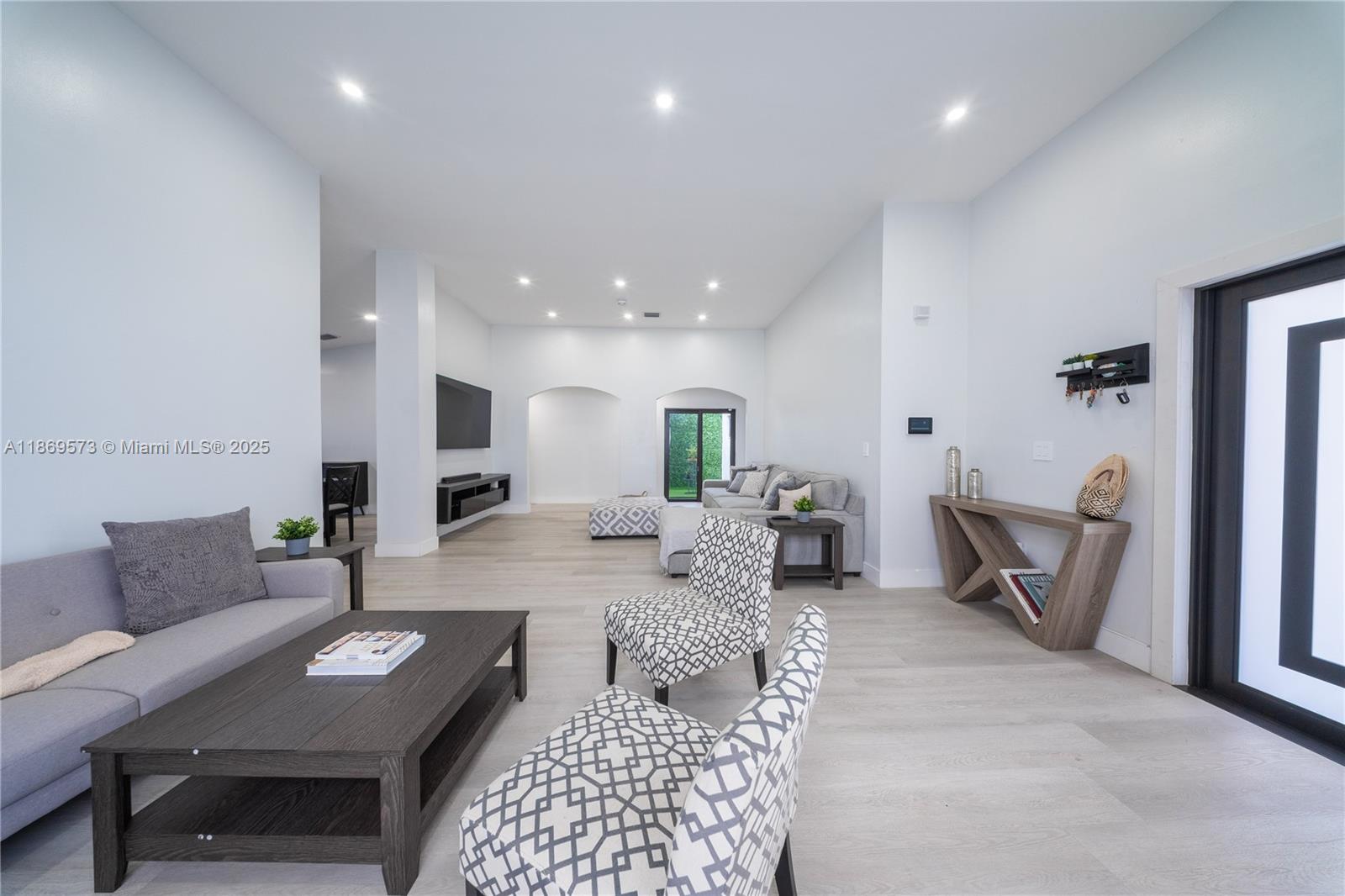 SHOMA HOMES AT TAMIAMI II - Residential