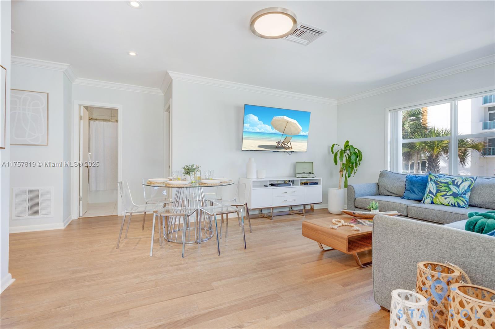 HOLLYWOOD BEACH SECOND AD - Residential Lease