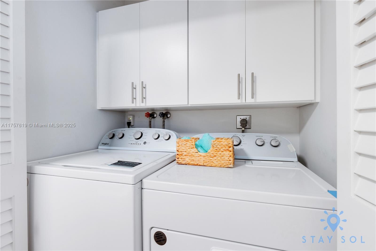 HOLLYWOOD BEACH SECOND AD - Residential Lease