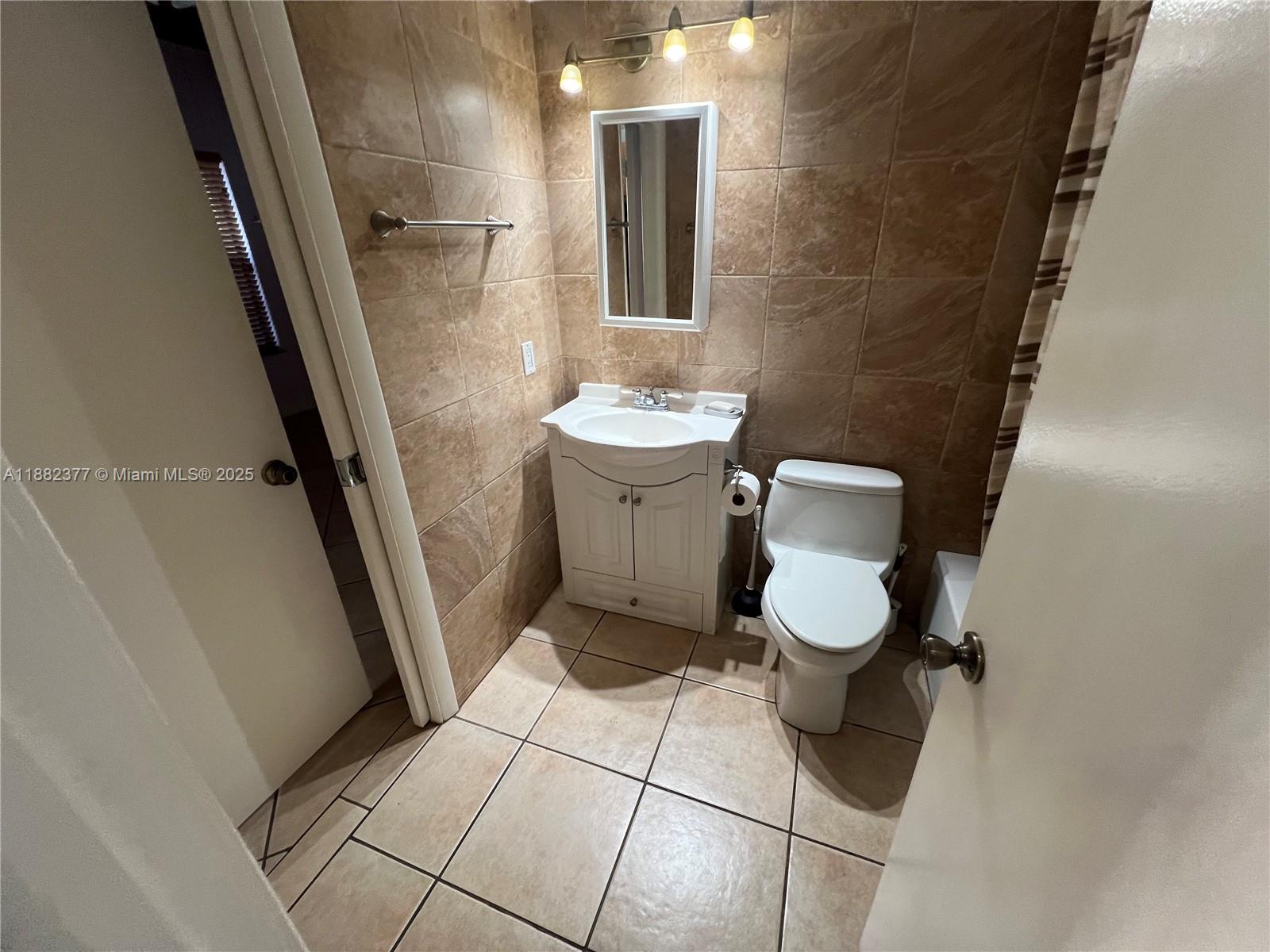 TAMERLANE - Residential Lease