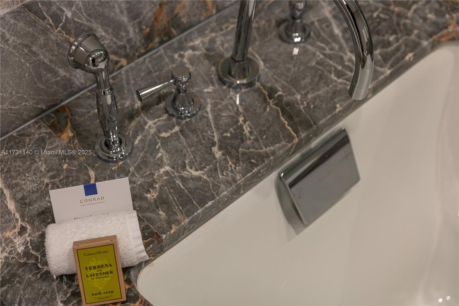 551 FLB CONDOMINIUM HOTEL - Residential