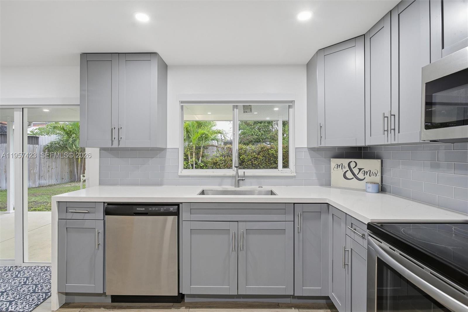 SUN-TAN VILLAGE SEC 2 - Residential