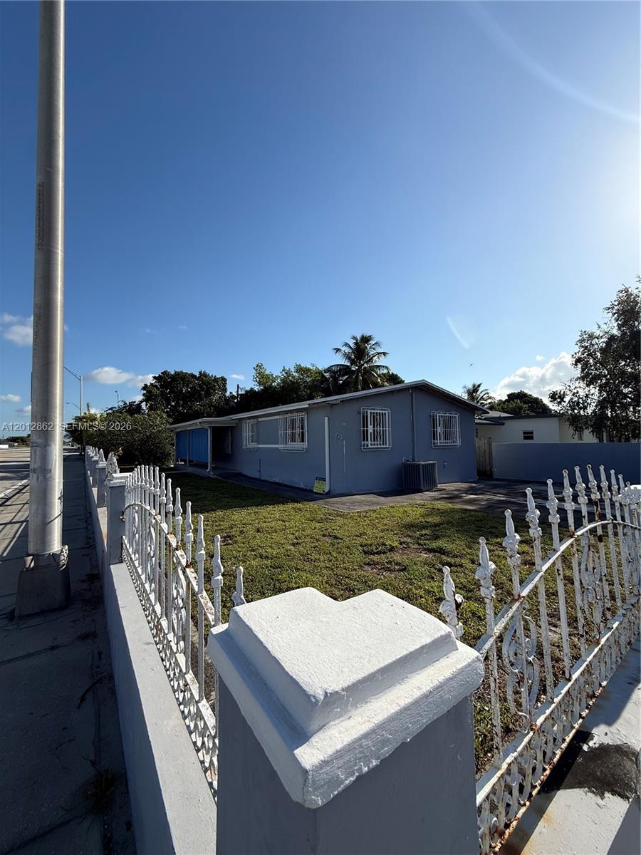 HIALEAH 5TH ADDN - Residential