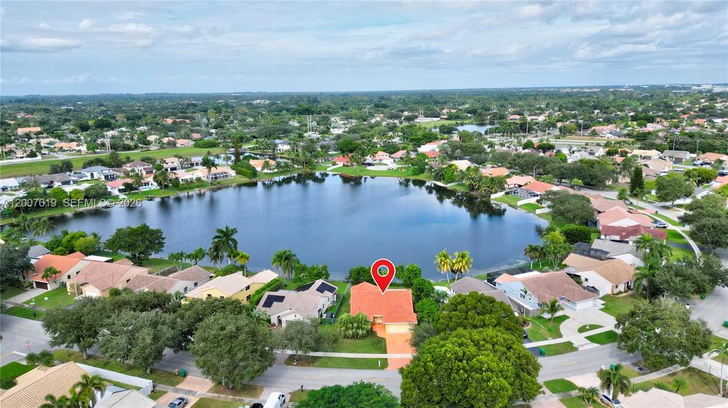 Photo of 6255 Hawkes Bluff Ave, Davie, FL 33331 (MLS # A12007619)