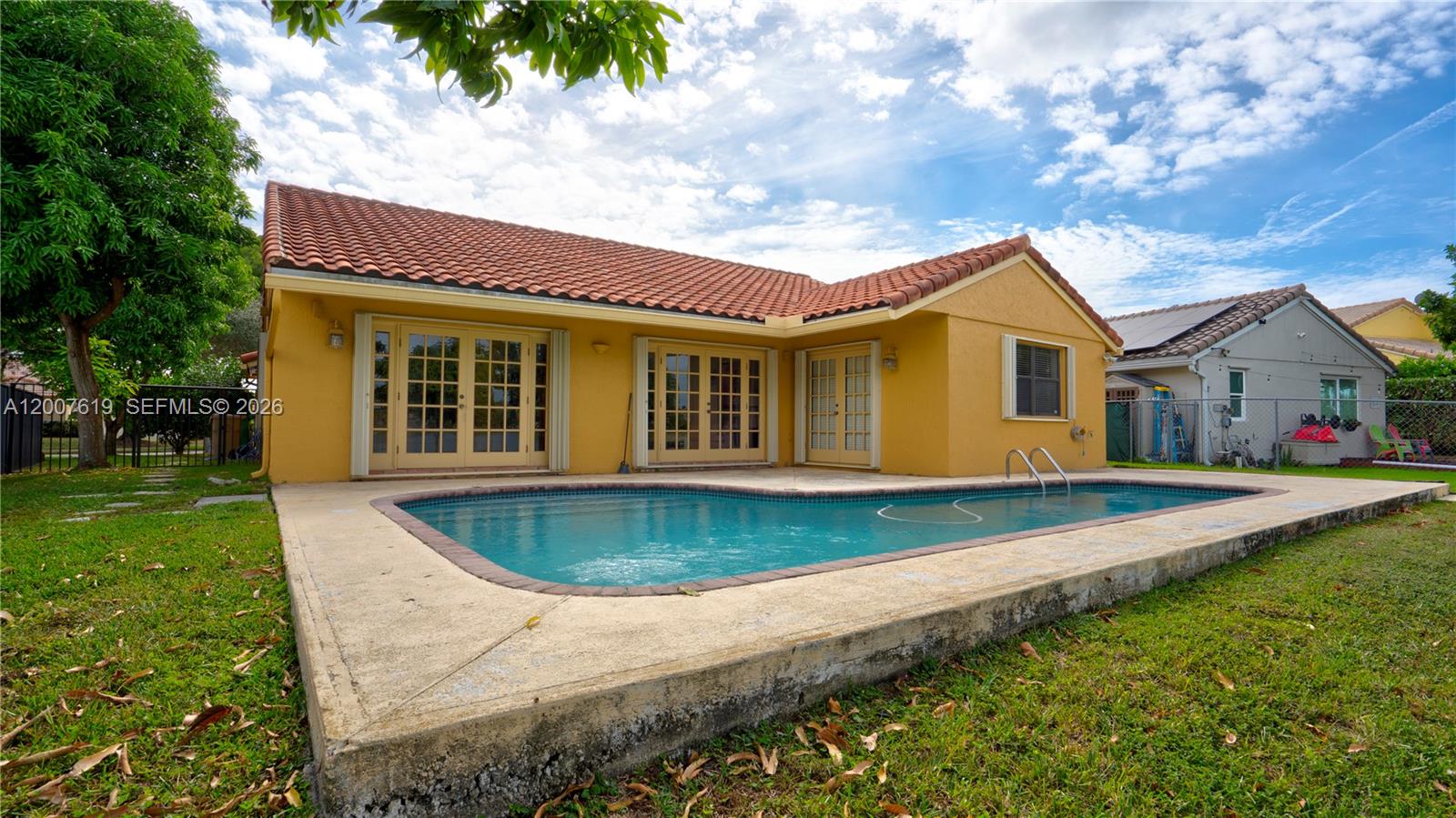 WAVERLY HUNDRED - Residential