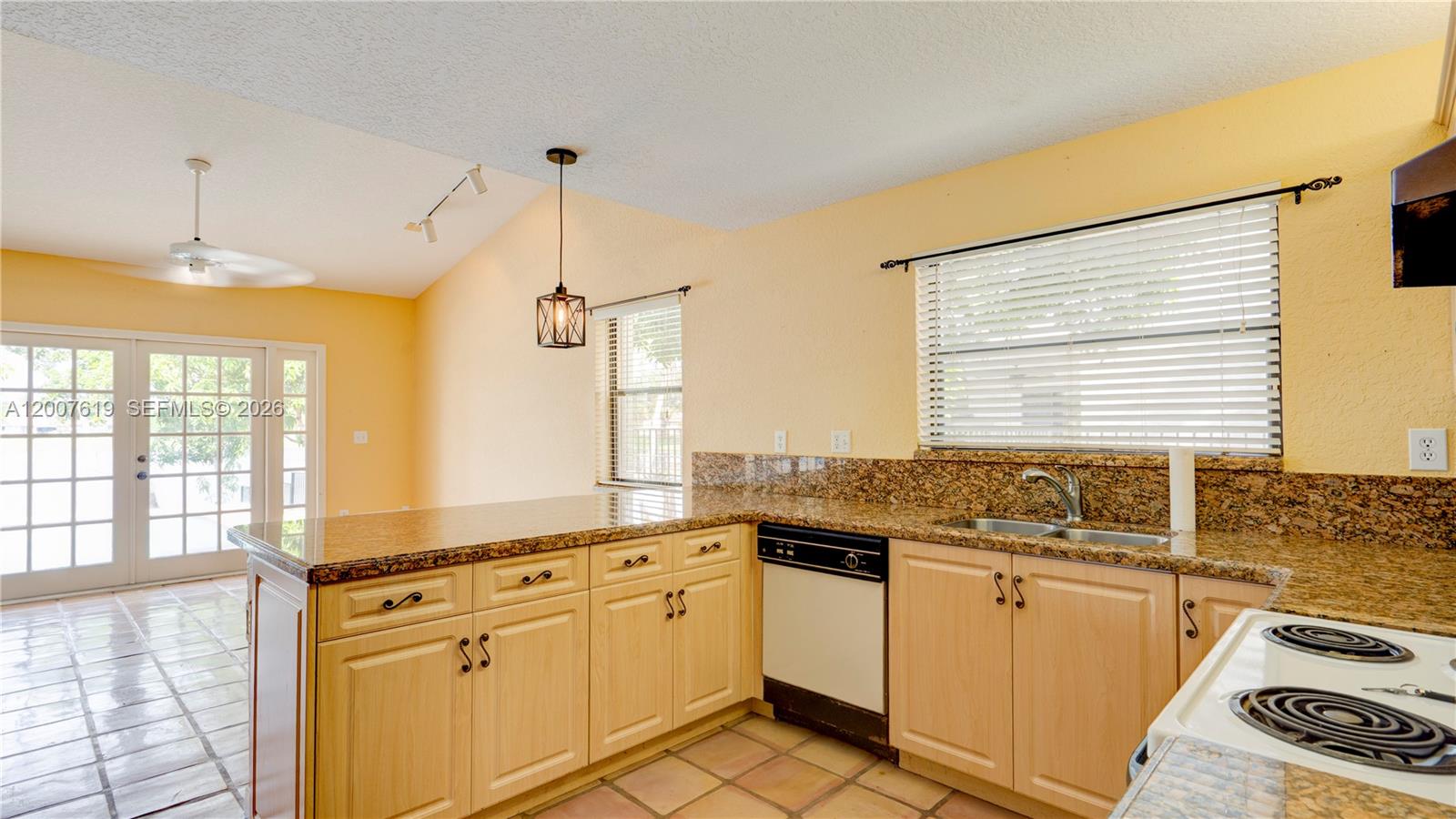 WAVERLY HUNDRED - Residential