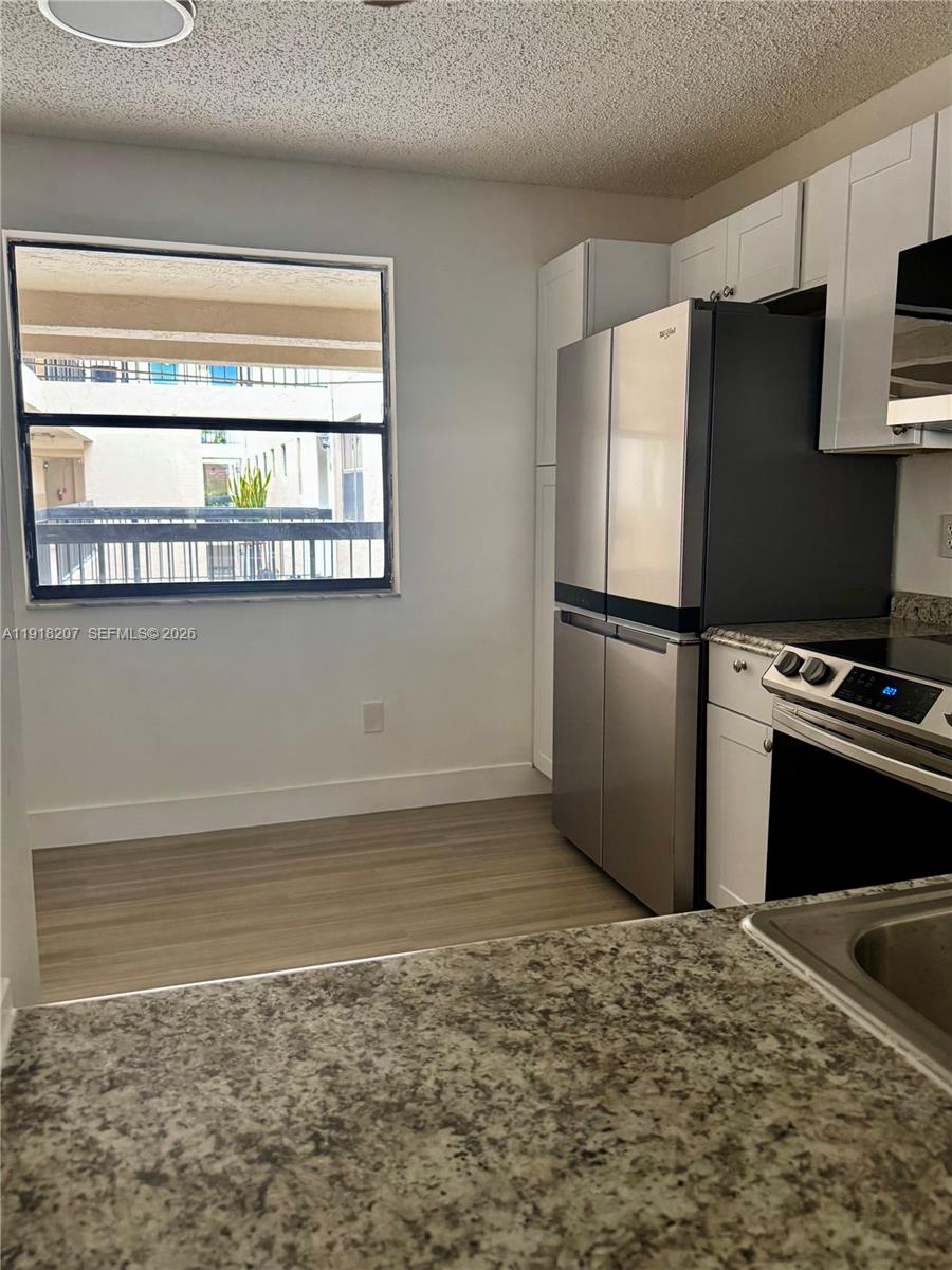 SUMMERTREE VILG CALIF CL - Residential