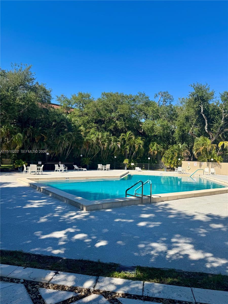 SUMMERTREE VILG CALIF CL - Residential