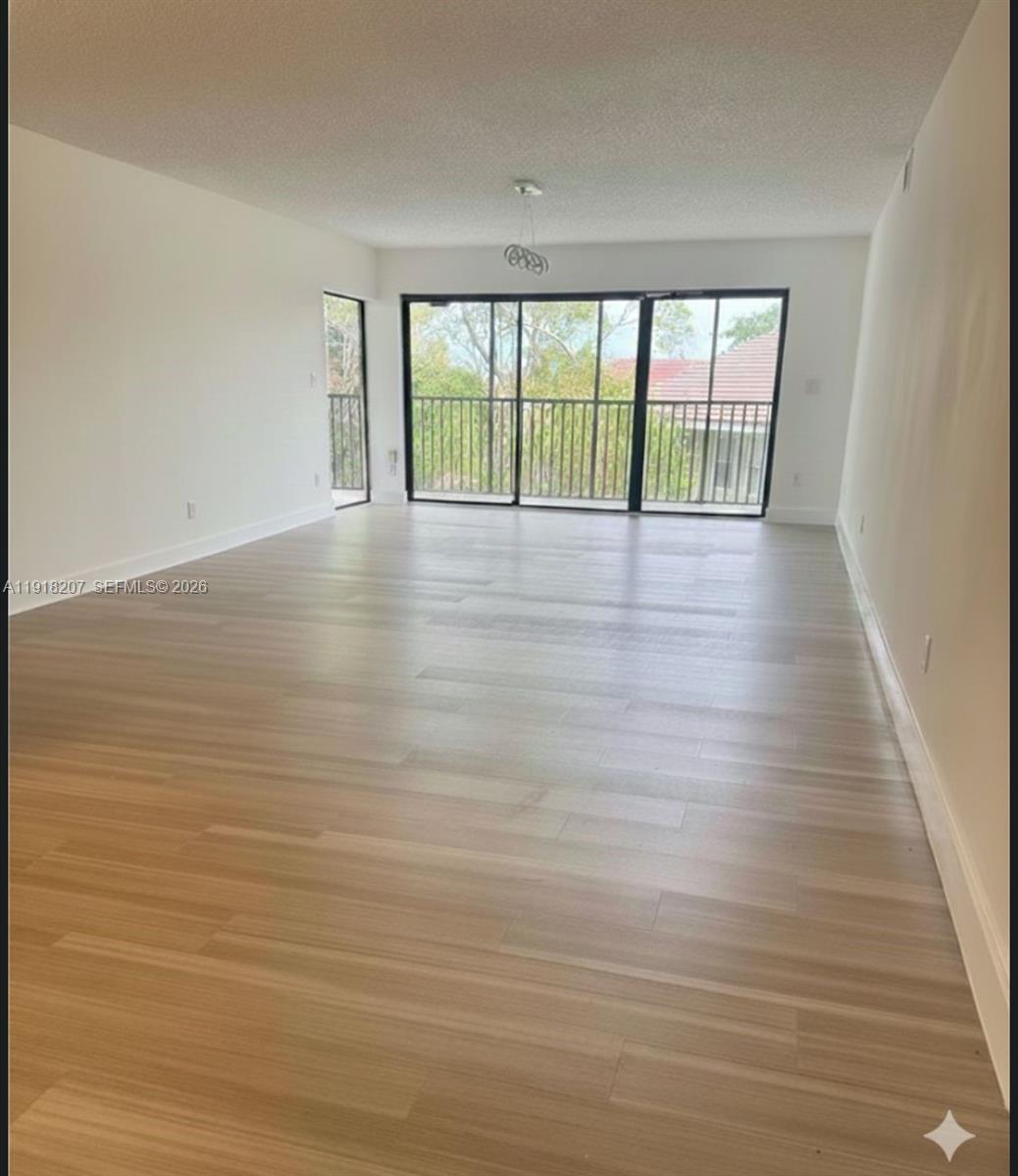 SUMMERTREE VILG CALIF CL - Residential