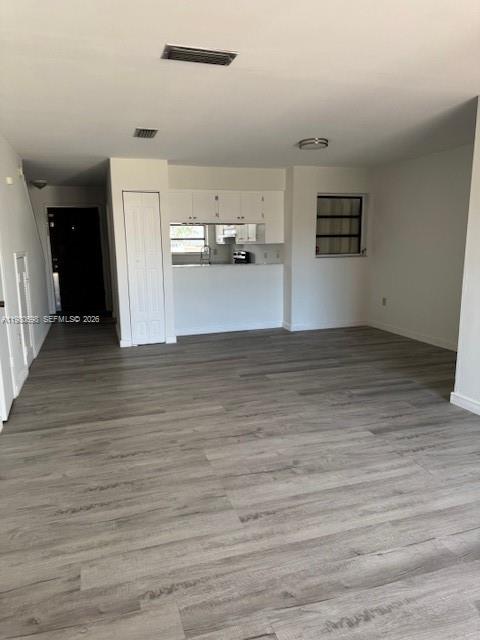 KENDALL LKS E LAKEVIEW TH - Residential