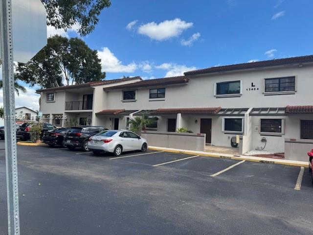 KENDALL LKS E LAKEVIEW TH - Residential