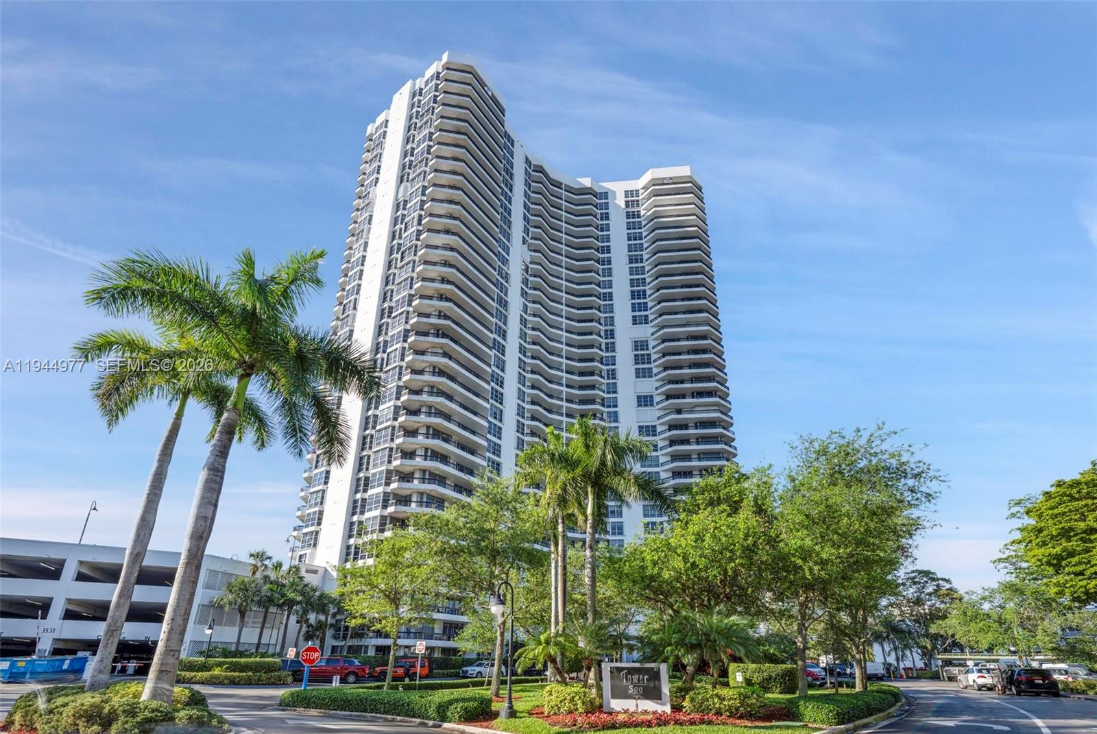 MYSTIC POINTE TOWER 500 - Residential