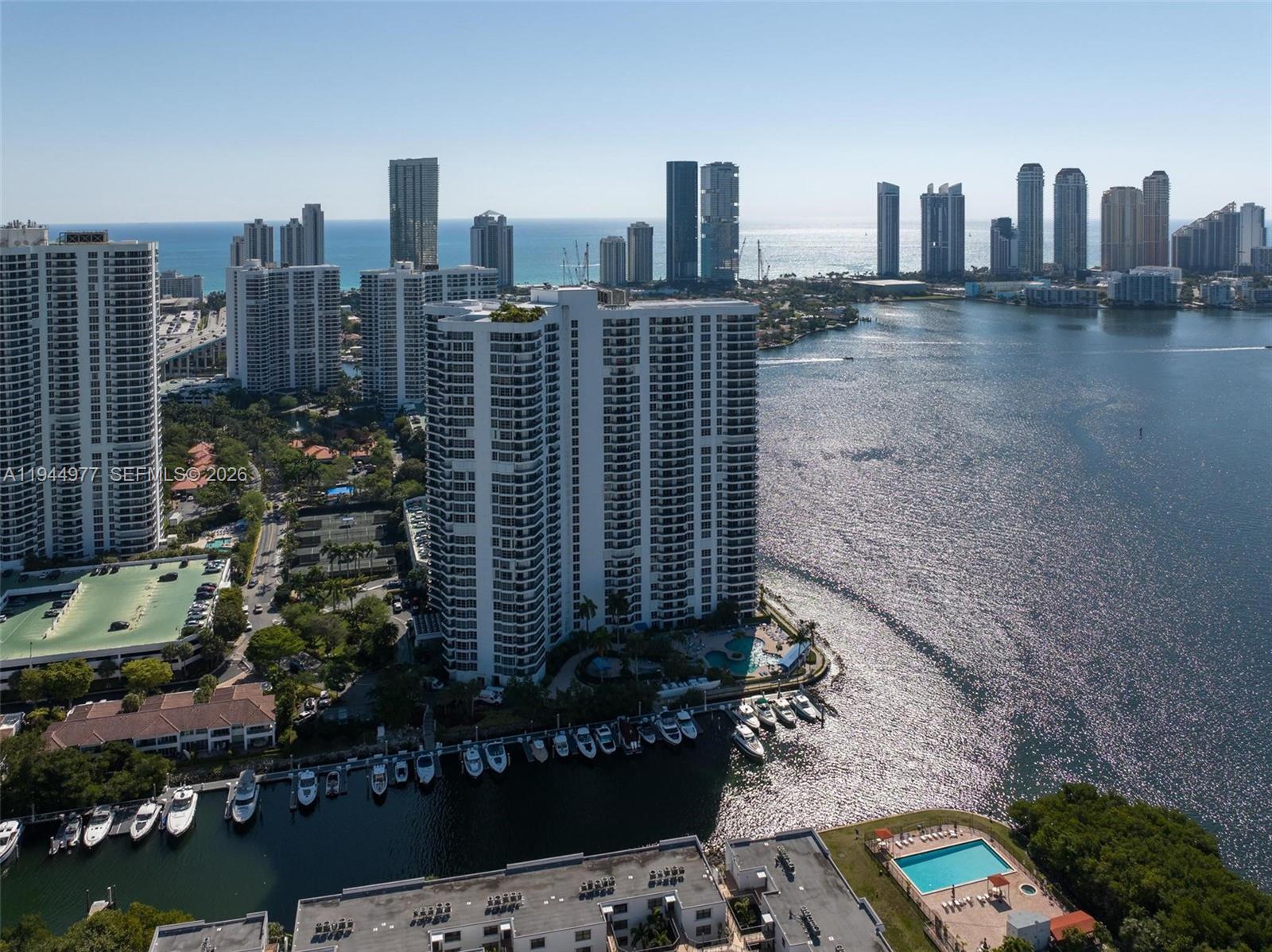 MYSTIC POINTE TOWER 500 - Residential