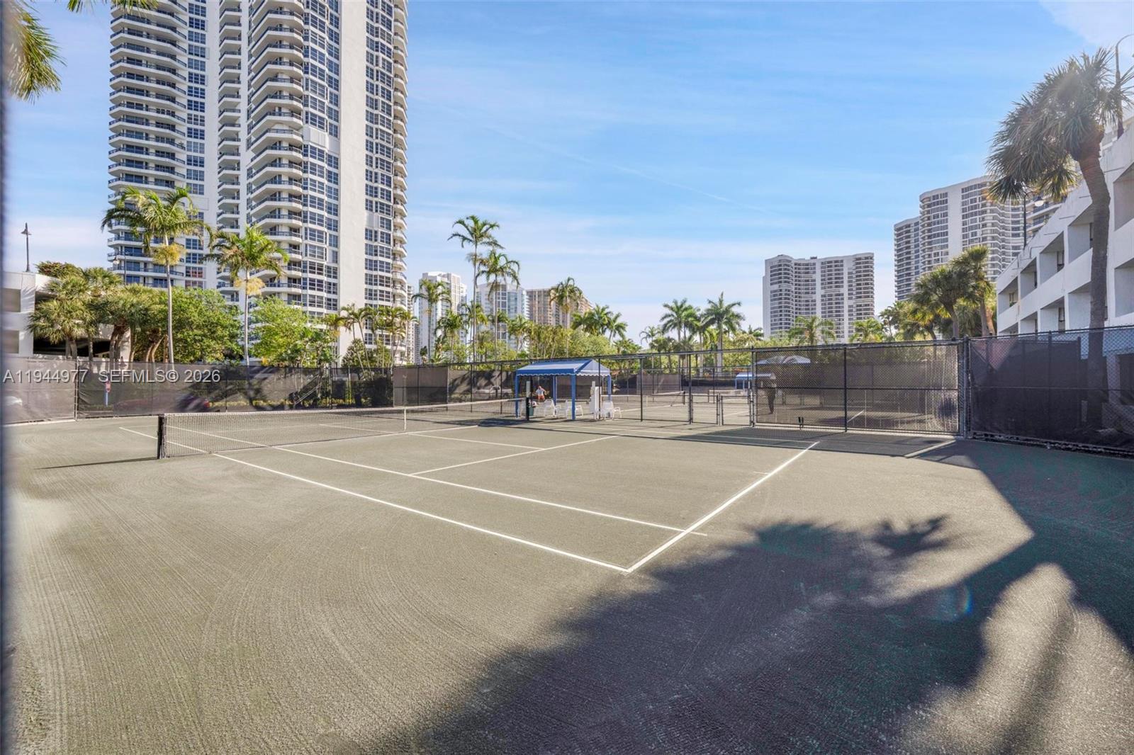 MYSTIC POINTE TOWER 500 - Residential