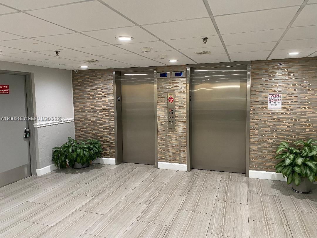 HILLCREST EAST NO 19 COND - Residential