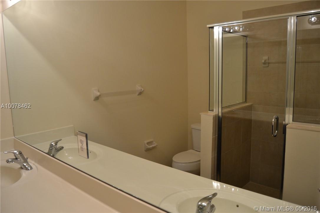 KENDALL SQUARE - Residential Lease