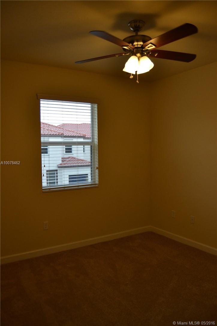 KENDALL SQUARE - Residential Lease