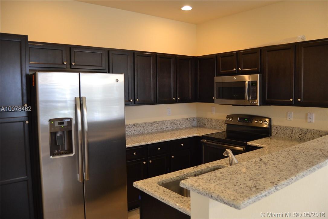 KENDALL SQUARE - Residential Lease