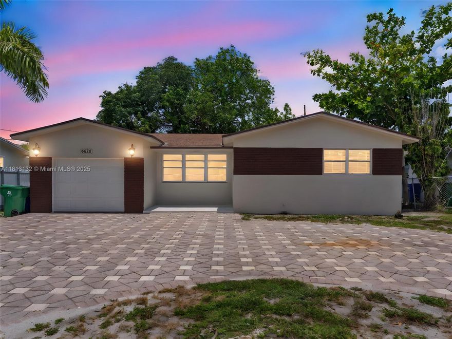 Beautifully updated 3/2. Freshly painted, new kitchen with brand new stainless steel appliances and a walk-in pantry, updated bathrooms, large lot with trees for shades, circular paver driveway. Centrally located between turnpike and I-95.