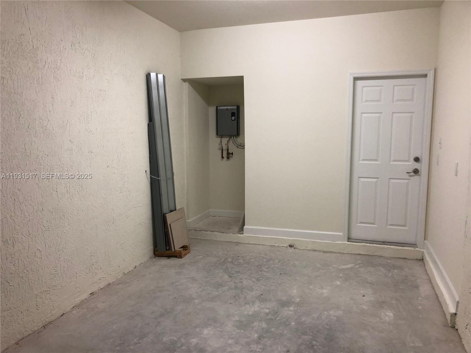 BAYWINDS OF DOMINICA AND - Residential Lease