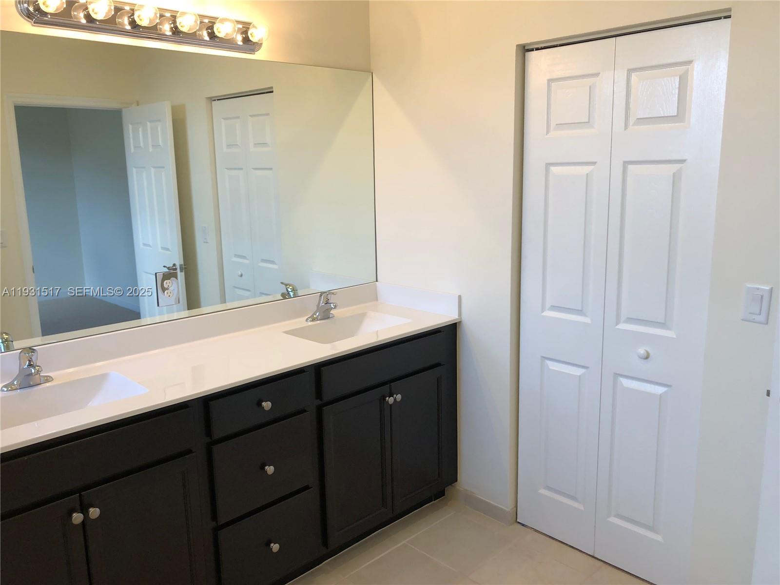 BAYWINDS OF DOMINICA AND - Residential Lease