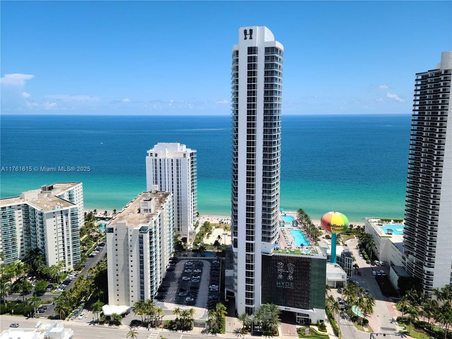 Great Unit in Hyde House Hotel, amazing ocean and intercoastal views from 33er floor.
Super comfortable 2 beds 2 baths.
 PLEASE READ:
Rate is for a month in low season. Ask for week or daily rate (5 days min) 
Need to add tourist tax for rents less than 181 days.
Resort fees, valet fees and check out cleaning needs to be added to any rental period.
Resort fee: $30/day (1-6 days) $22.50/day (7-29 days) $15/day (30 + days) Valet Parking: $30/day (1-6 days), $15/day (7-29 days) $9.33/day (30 + days) Incidentals (will be pay at front desk at check in, refundable)