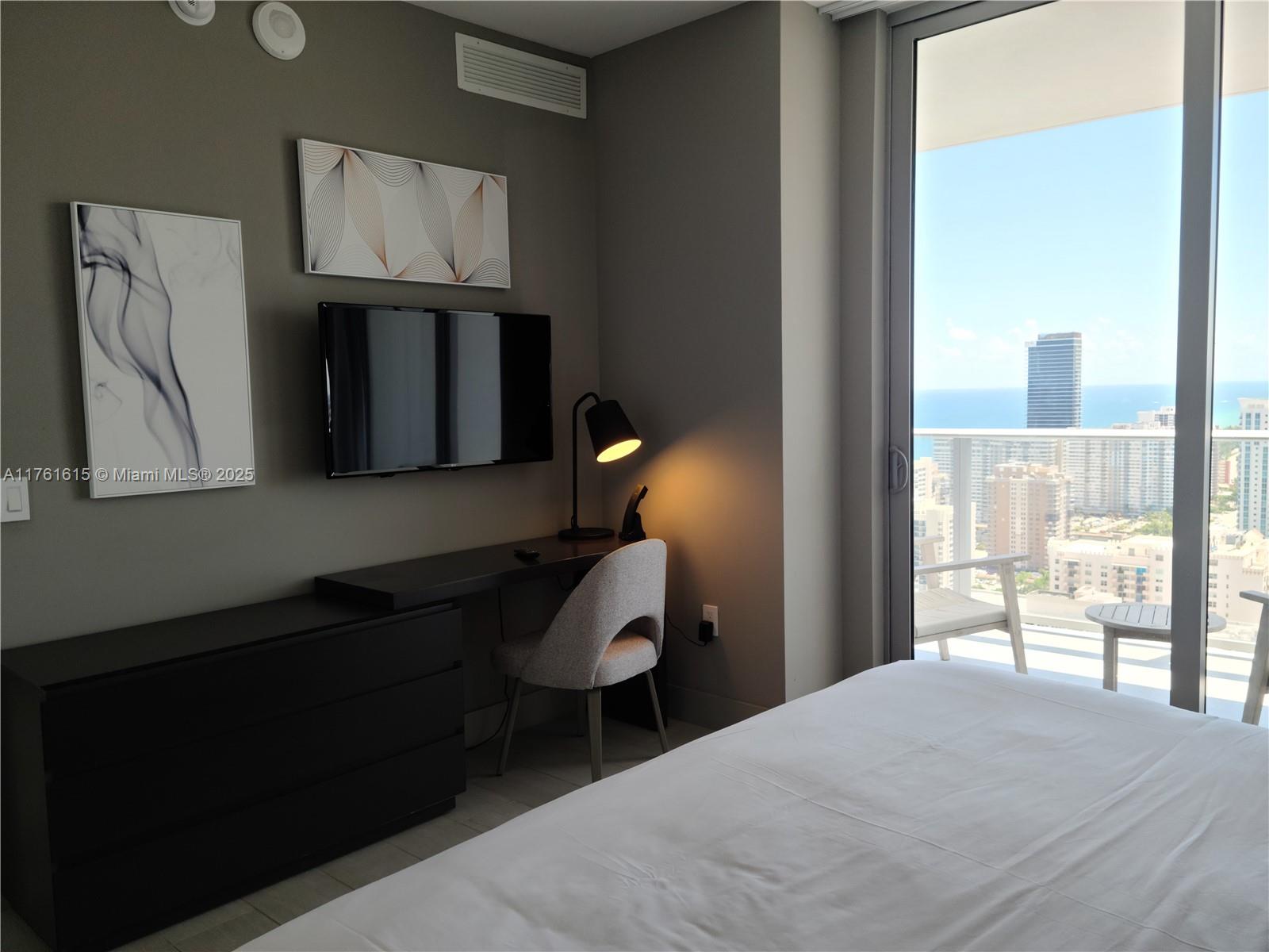 4010 SOUTH OCEAN CONDO - Residential Lease