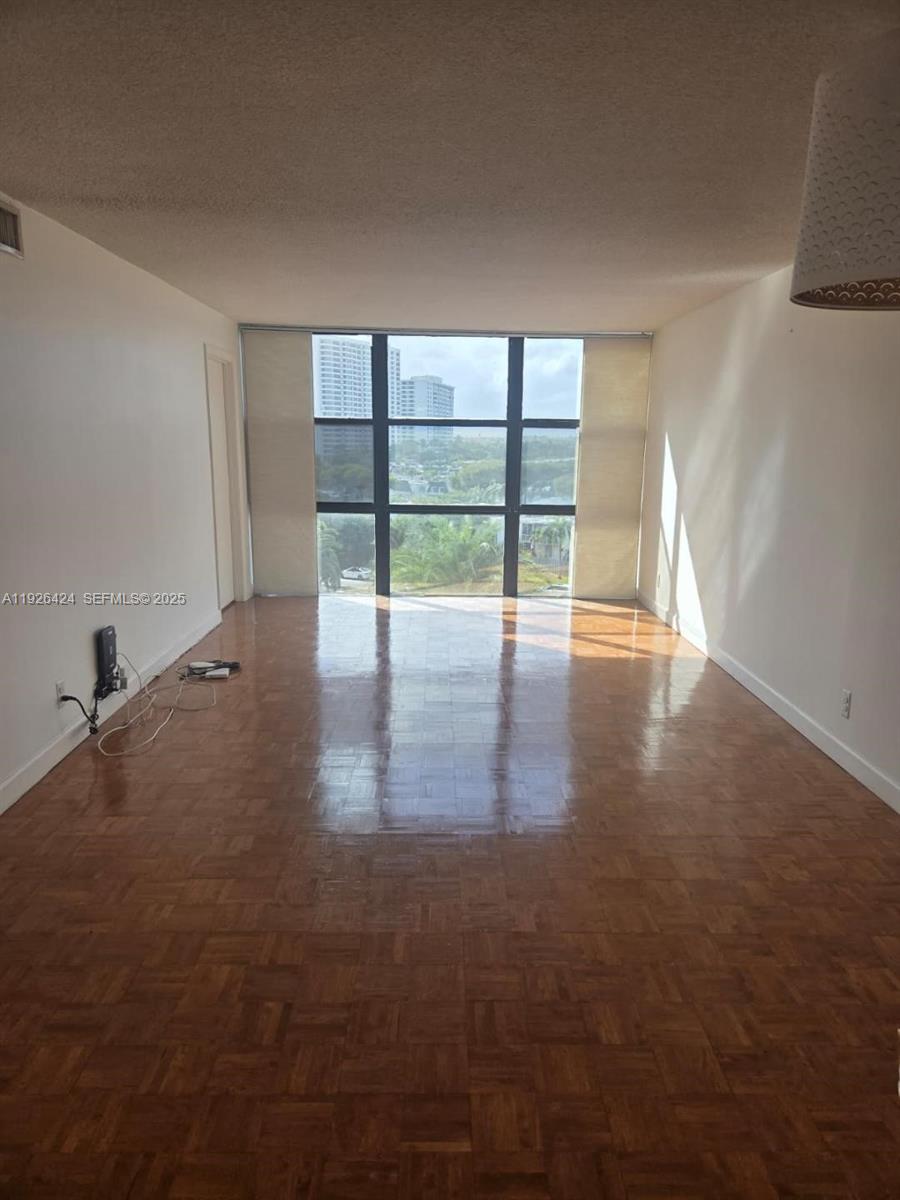 OCEANVIEW PARK CONDO - Residential